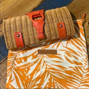 Tommy Bahama Bags | woven clutch